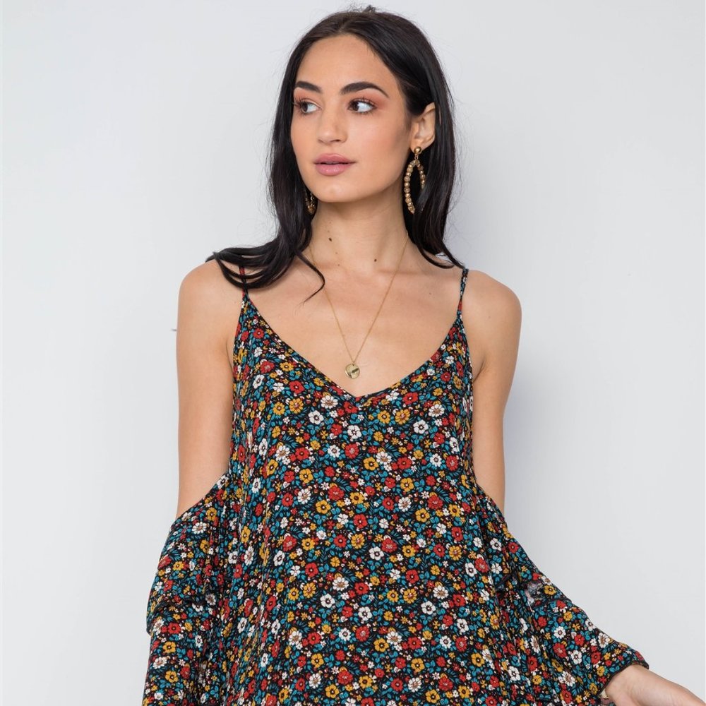 BLACK BOHO FLORAL PRINT COLD SHOULDER BELL SLEEVES